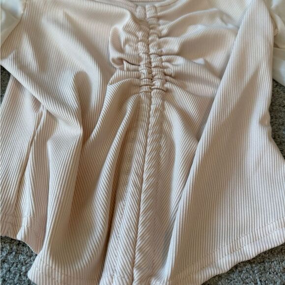 Cream Ruched Women's Top - Picture 4 of 6